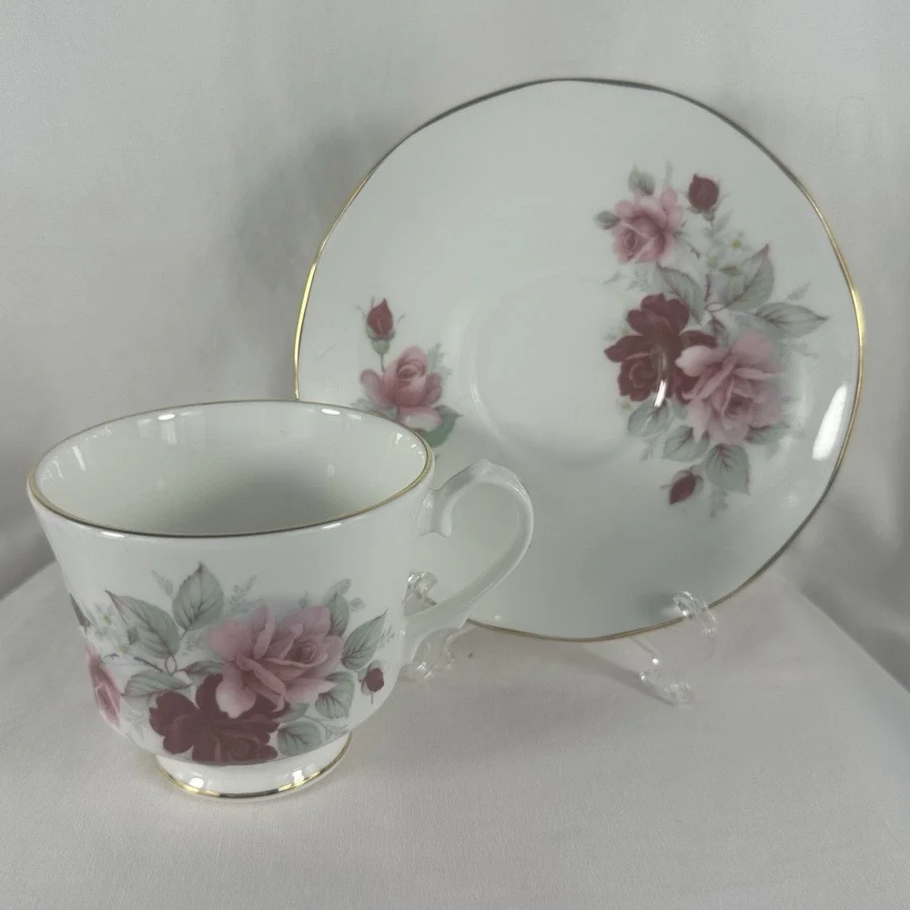 Royal Windsor English Bone China Teacup & Saucer Set Pink Cabbage Rose